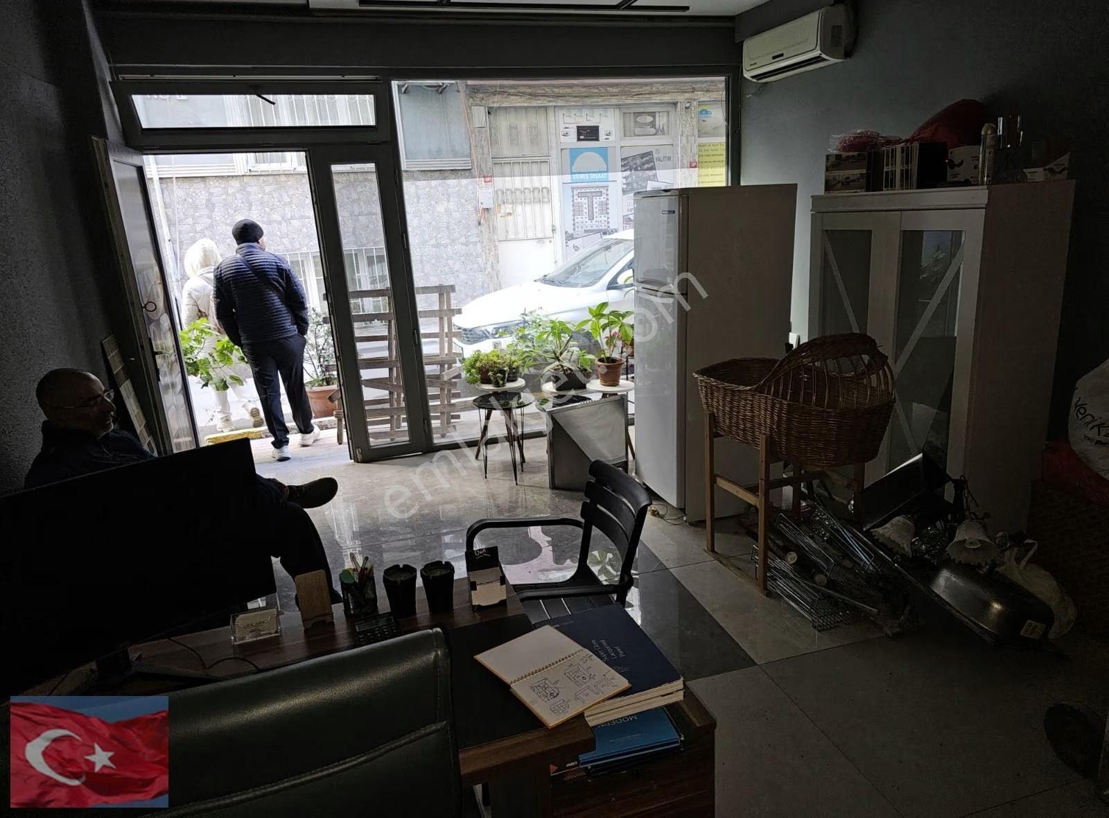 Kocamustafapaşa Merkeze Yakın Asma Katlı 50mk Dükkan 2.200.000tl - Görsel 5