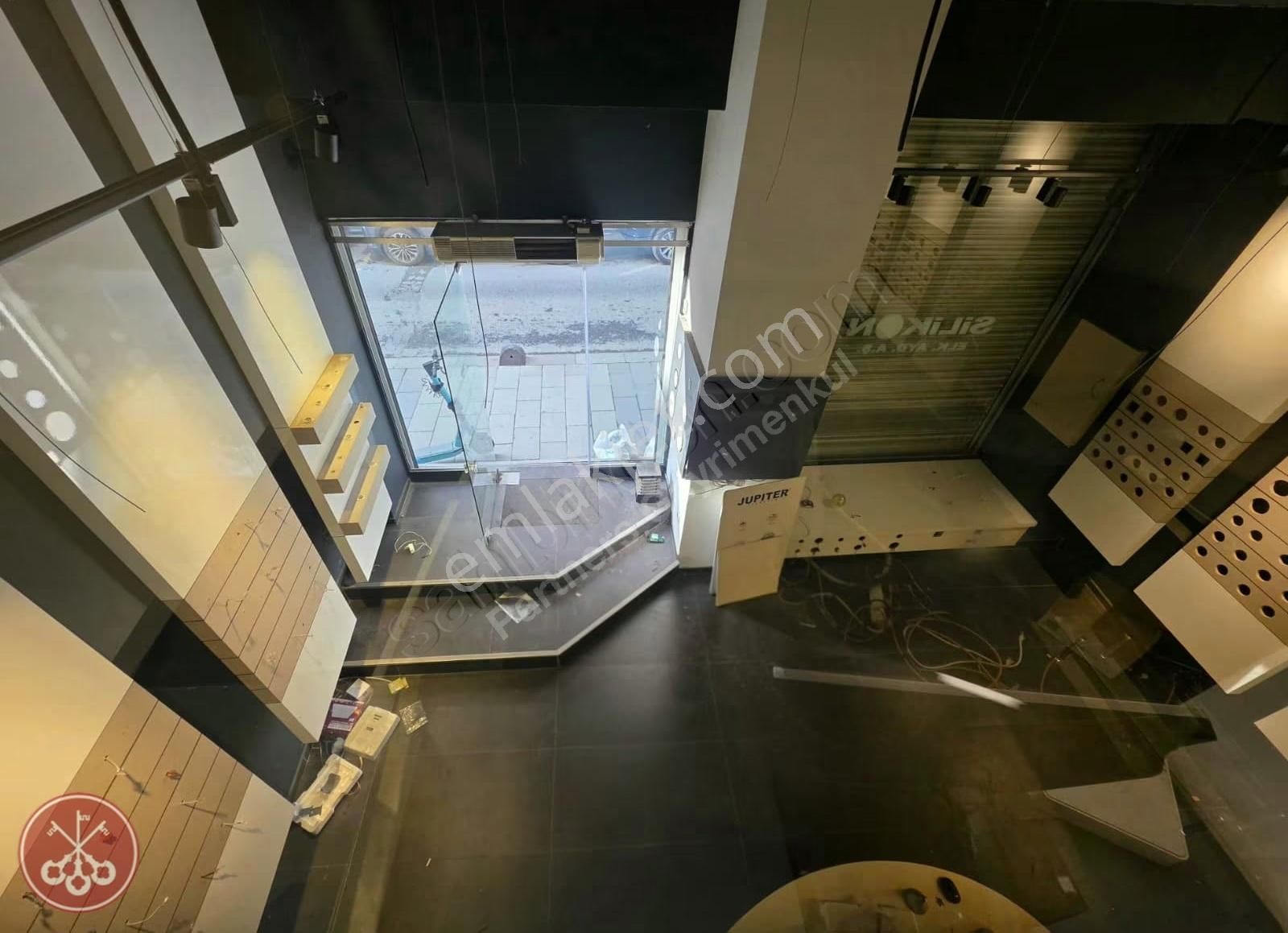 Bankalar Caddesi'nde Prestijli Dükkan - Görsel 9