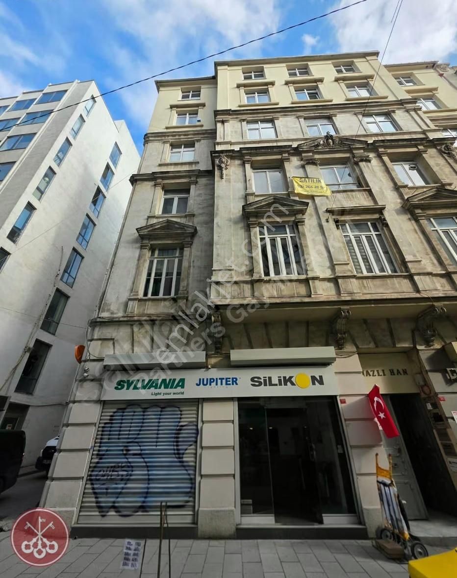 Bankalar Caddesi'nde Prestijli Dükkan - Görsel 33