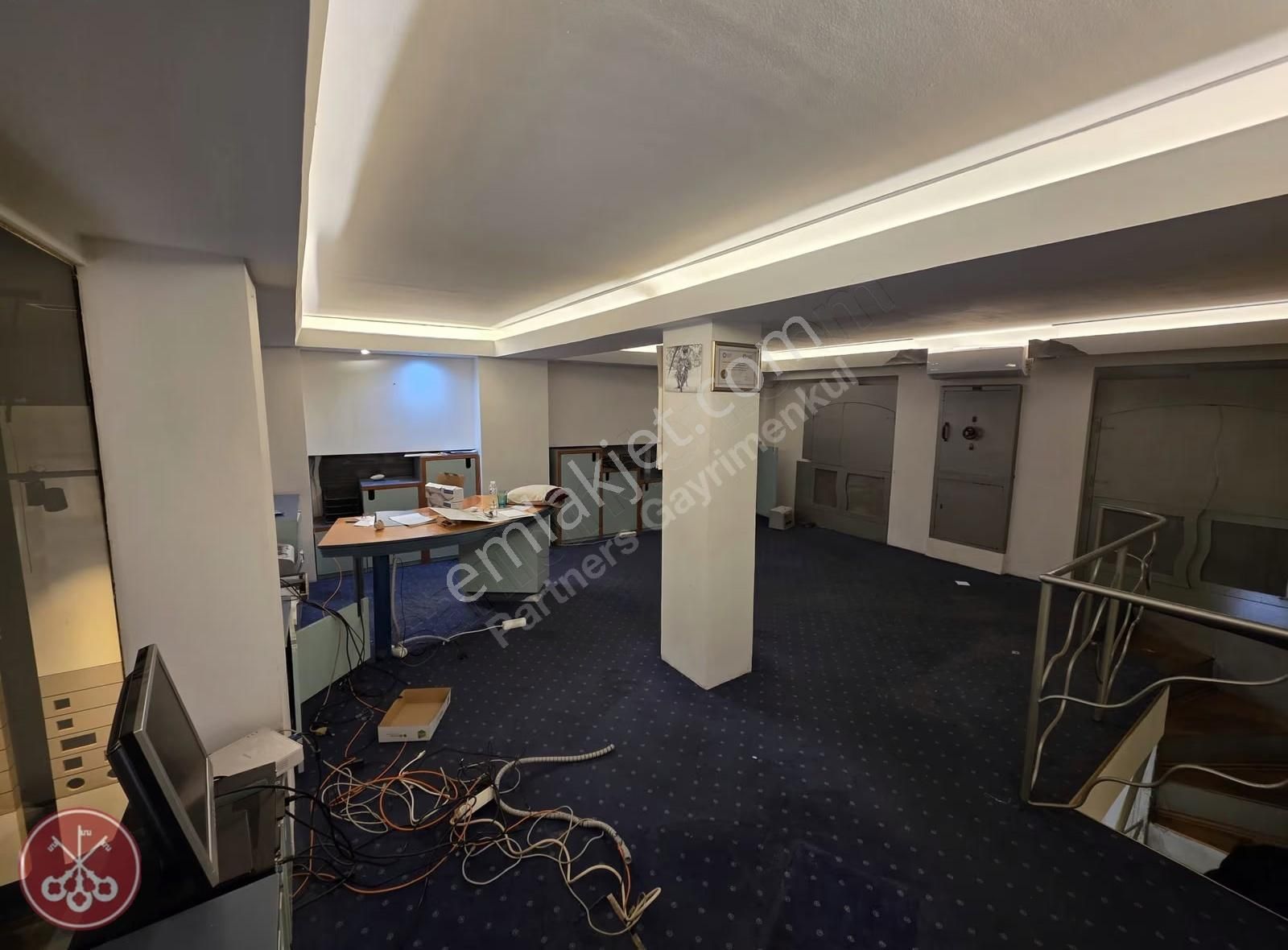 Bankalar Caddesi'nde Prestijli Dükkan - Görsel 19