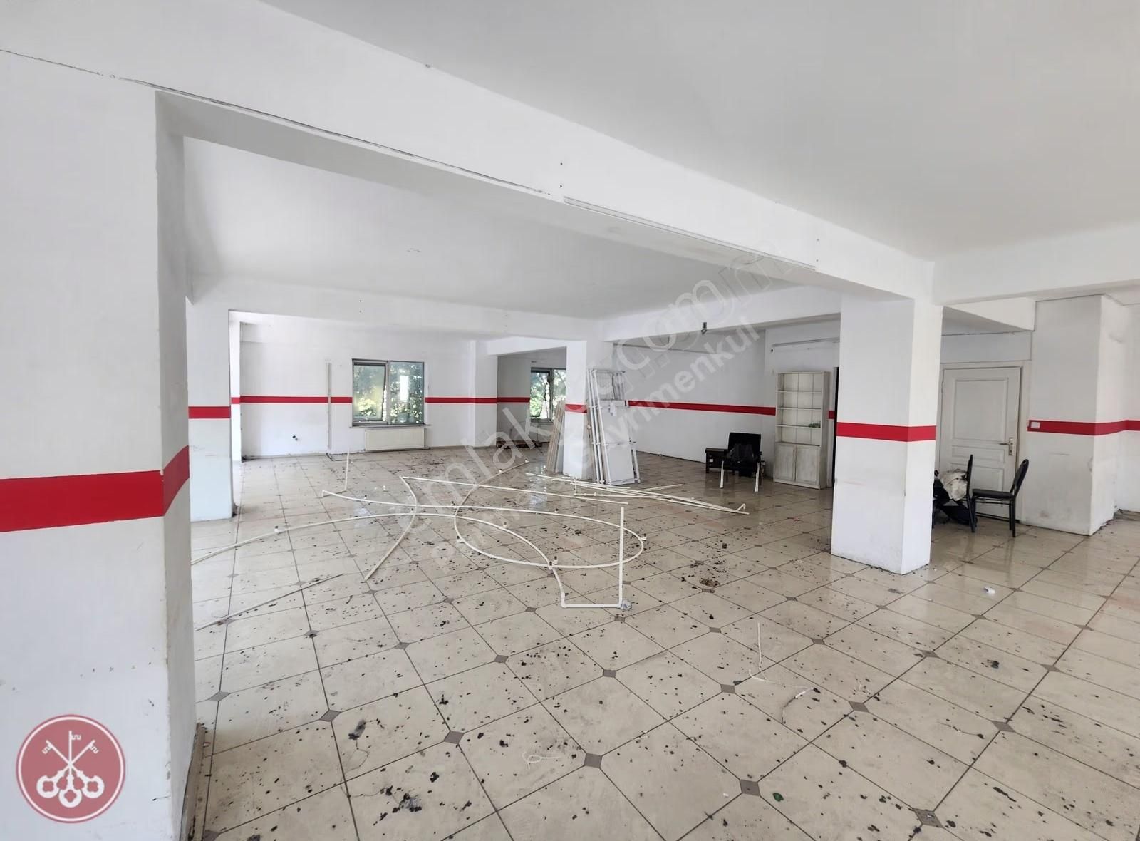 Bağcılar Bilginer İş Merkezinde Satılık 250 M² İş Yeri - Görsel 32