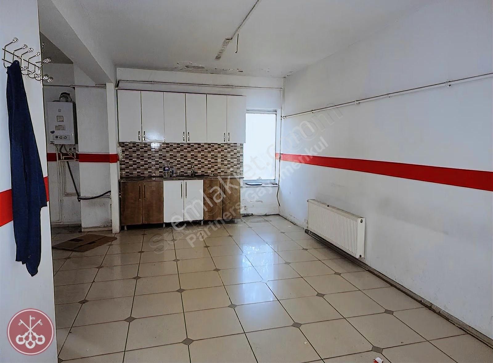 Bağcılar Bilginer İş Merkezinde Satılık 250 M² İş Yeri - Görsel 26