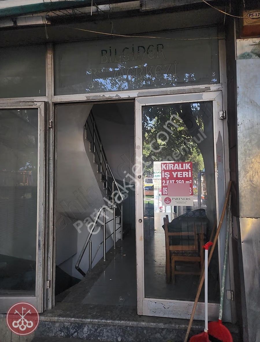 Bağcılar Bilginer İş Merkezinde Satılık 250 M² İş Yeri - Görsel 24