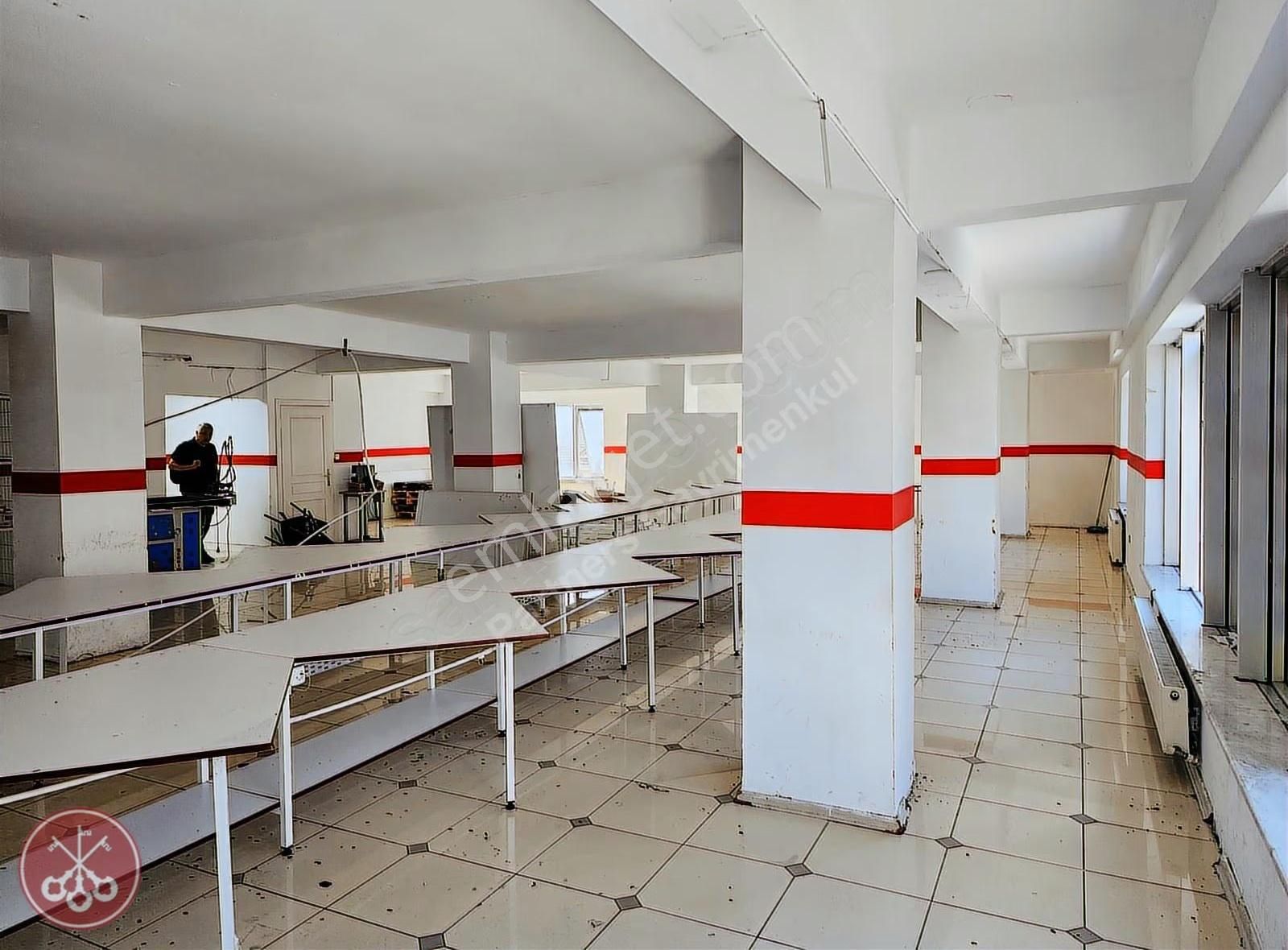 Bağcılar Bilginer İş Merkezinde Satılık 250 M² İş Yeri - Görsel 28