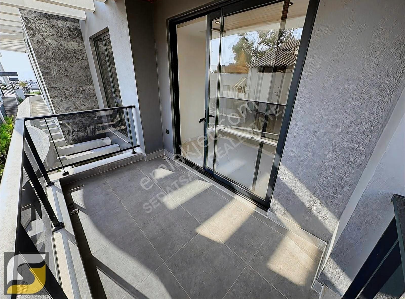 Kestelde Denize Manzaralı Sıfır Binada Kiralık 1+1 Daire - Görsel 26