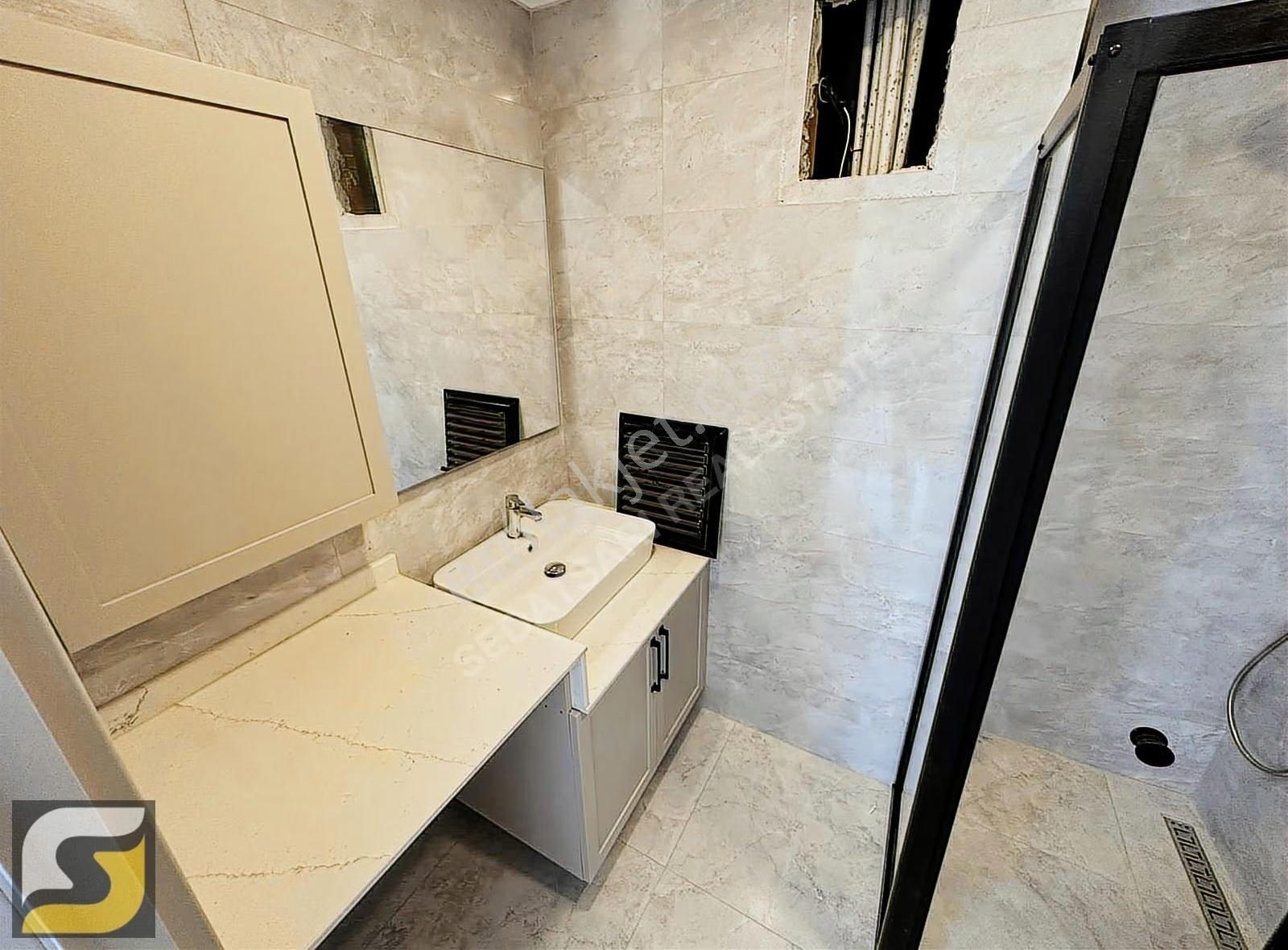 Kestelde Denize Manzaralı Sıfır Binada Kiralık 1+1 Daire - Görsel 4