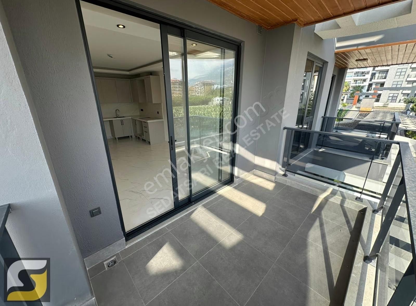 Kestelde Denize Manzaralı Sıfır Binada Kiralık 1+1 Daire - Görsel 30