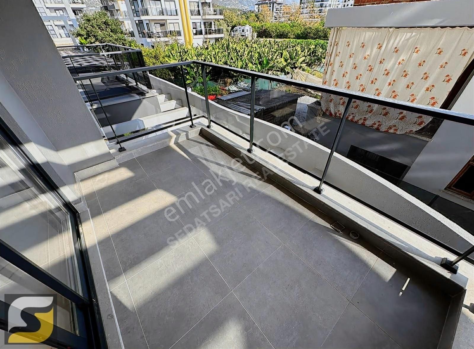 Kestelde Denize Manzaralı Sıfır Binada Kiralık 1+1 Daire - Görsel 11