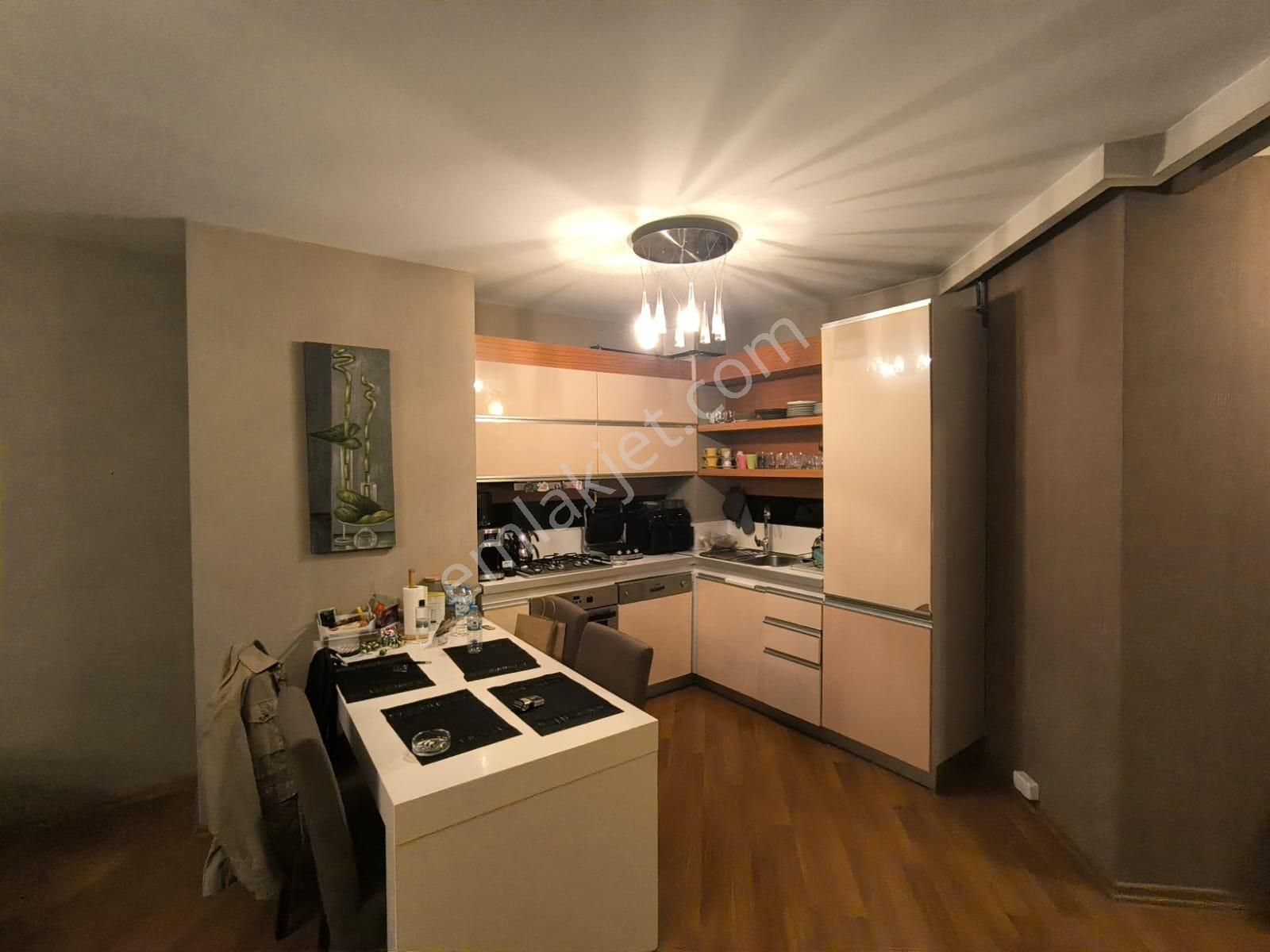 Bahçeşehir'in Merkezinde Eşyalı Kiralık 1+1 Daire - Görsel 4
