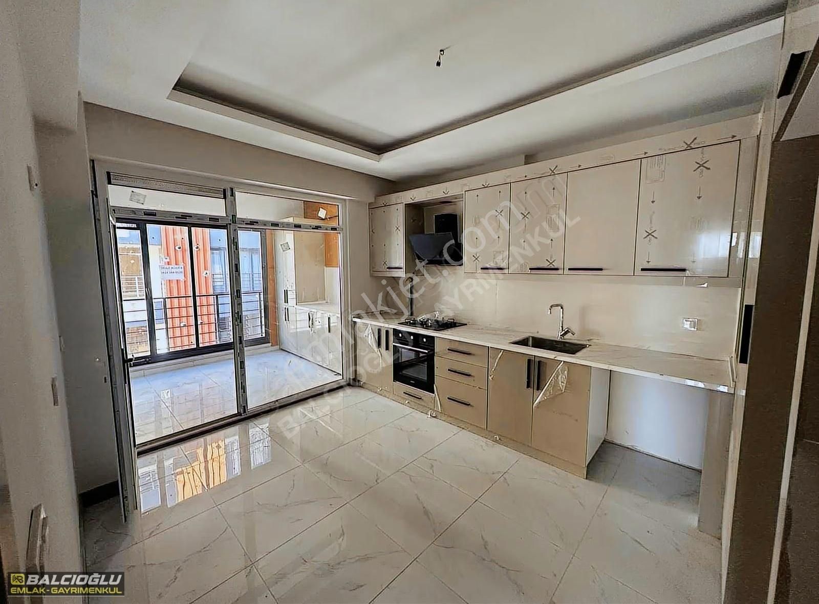 Balcıoğlu Emlaktan Ulukapıda Lüks Arakat 3+1 Sıfır Kiralık Daire - Görsel 22