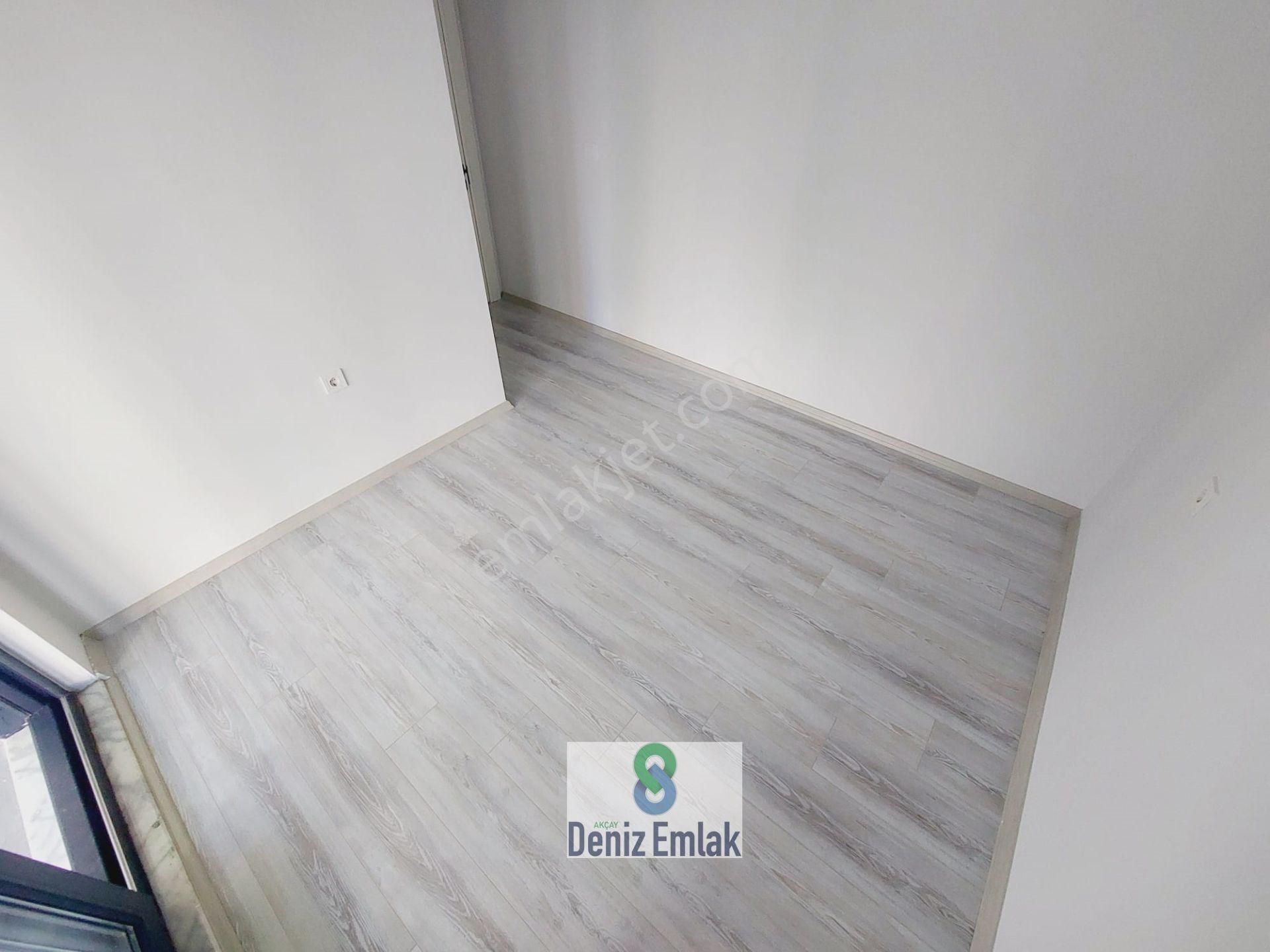Denizden Akçayda Öncephe Kapalı Otoparklı Devasa Balkonlu Satılık 2+1 Daire. - Görsel 11