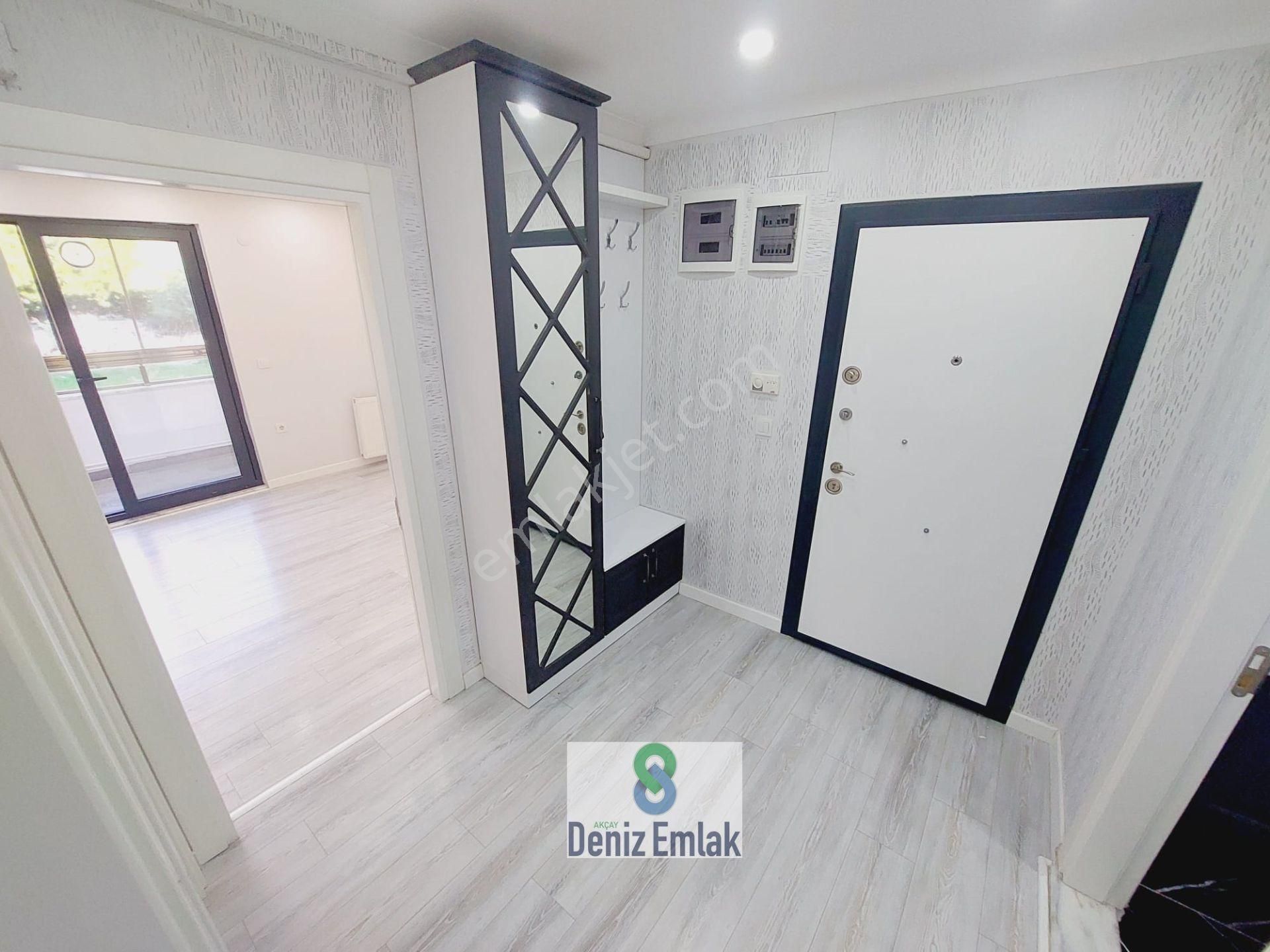 Denizden Akçayda Öncephe Kapalı Otoparklı Devasa Balkonlu Satılık 2+1 Daire. - Görsel 3
