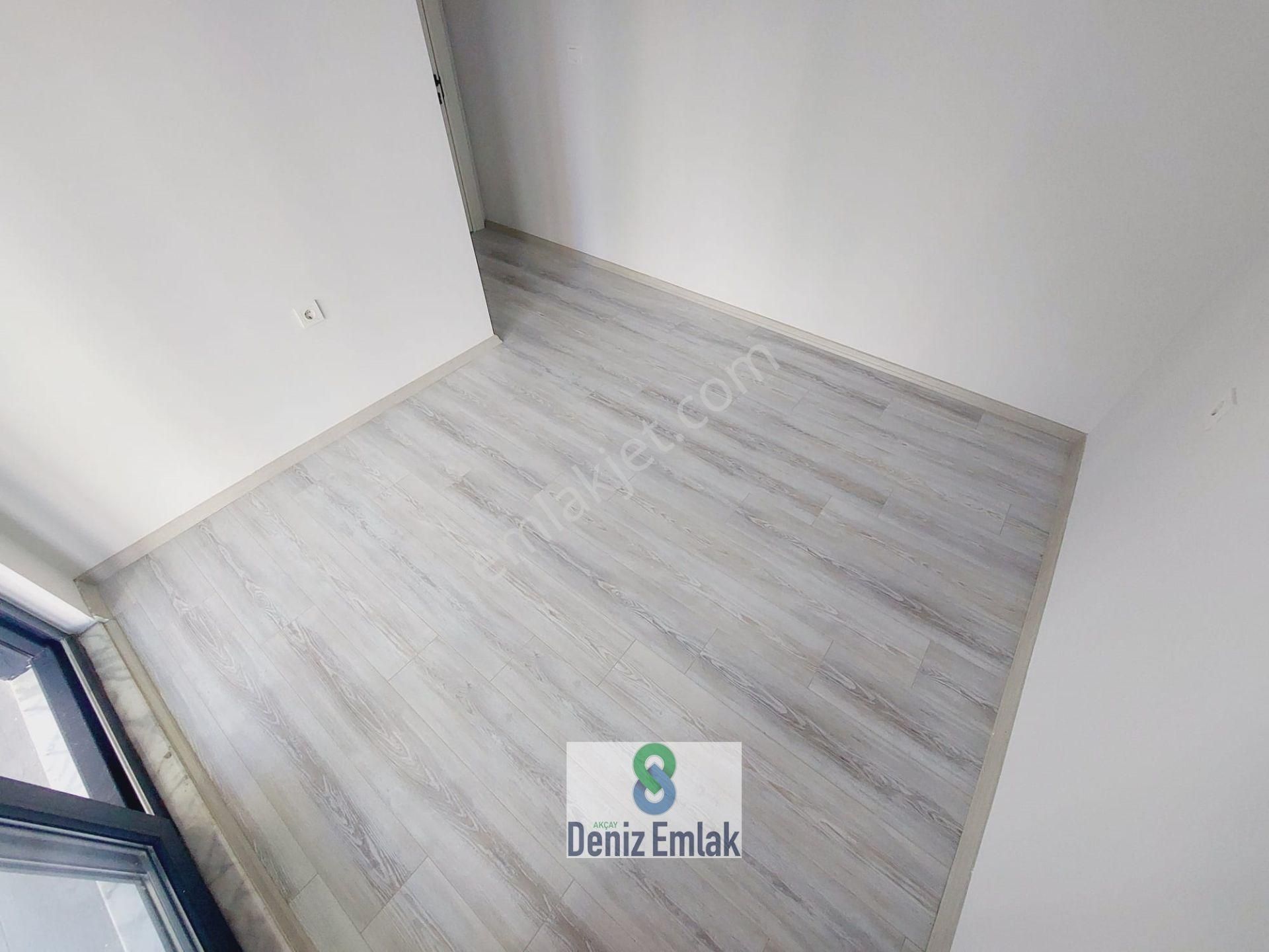 Denizden Akçayda Öncephe Kapalı Otoparklı Devasa Balkonlu Satılık 2+1 Daire. - Görsel 5