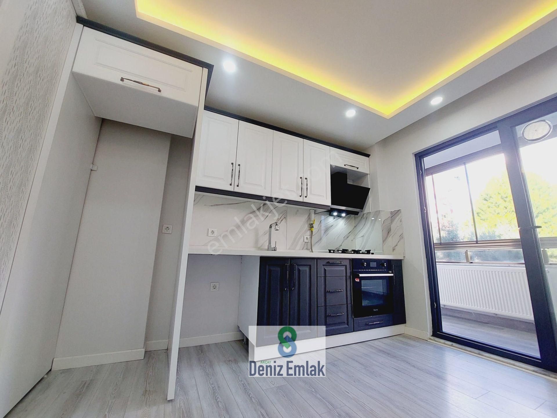 Denizden Akçayda Öncephe Kapalı Otoparklı Devasa Balkonlu Satılık 2+1 Daire. - Görsel 20