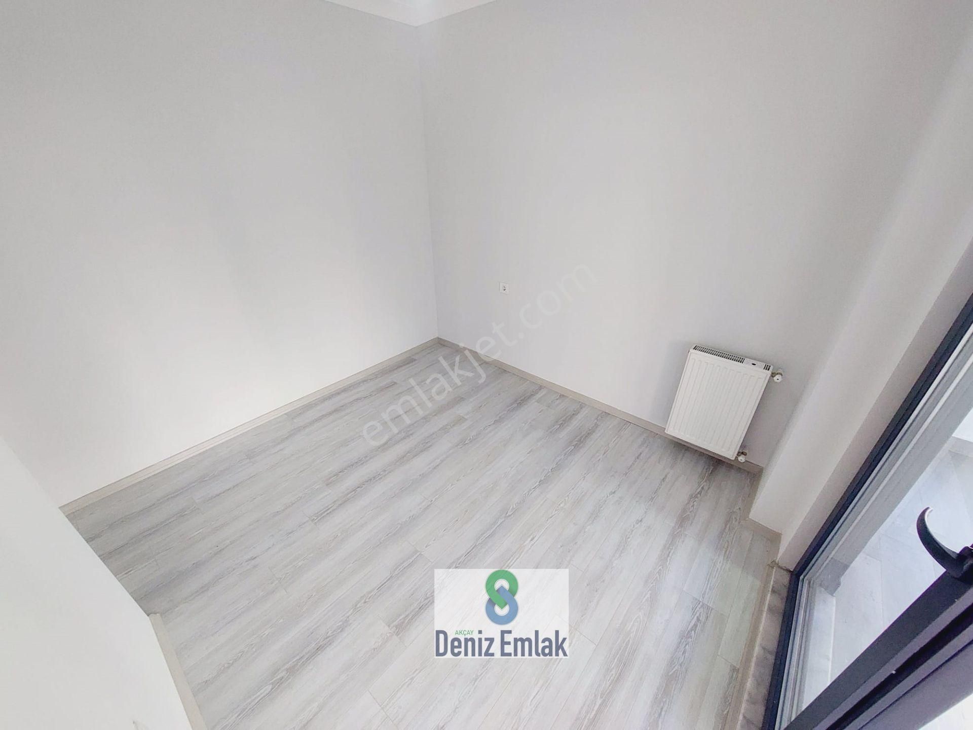 Denizden Akçayda Öncephe Kapalı Otoparklı Devasa Balkonlu Satılık 2+1 Daire. - Görsel 10