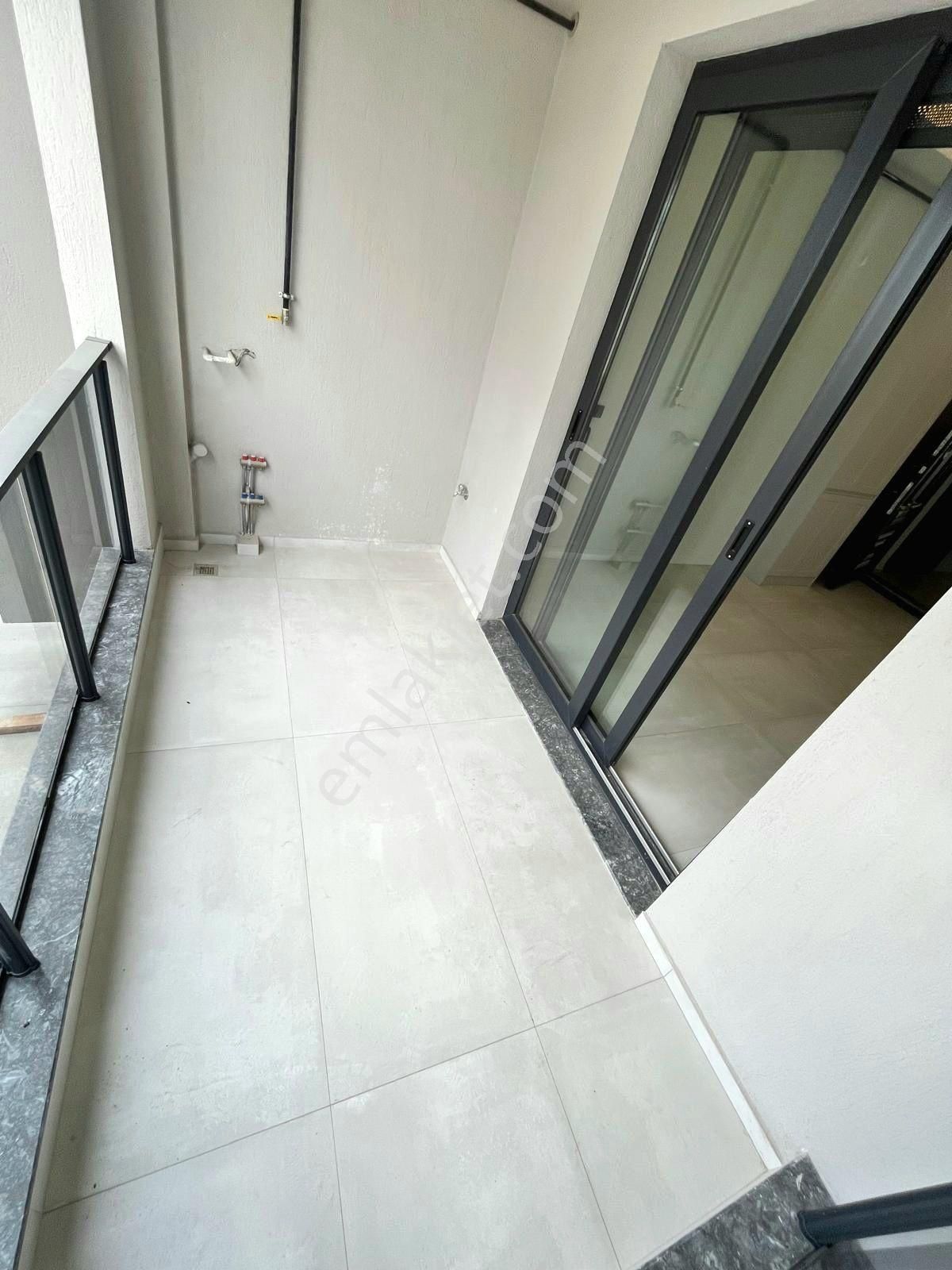 Yenişafak'ta 1+1 Ve 2+1 Seçenekli Sıfır Suit Lüks Daireler - Görsel 21