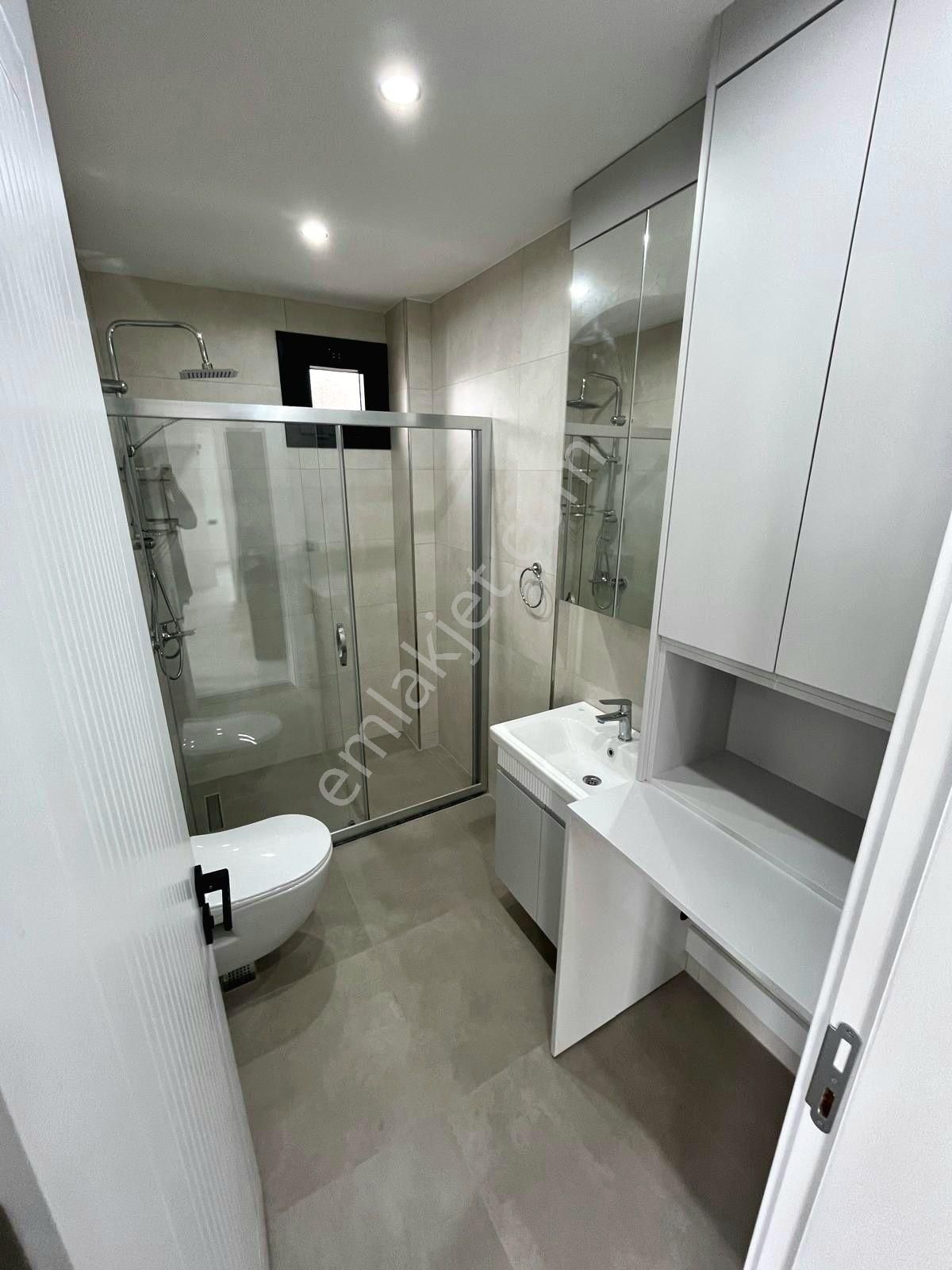 Yenişafak'ta 1+1 Ve 2+1 Seçenekli Sıfır Suit Lüks Daireler - Görsel 11