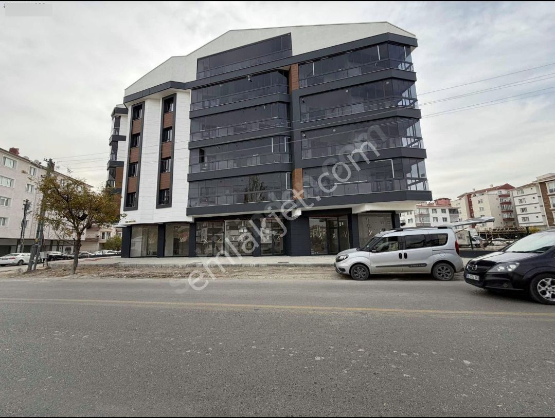 Sıfır Menderes Te 3+1 Arakat Cam Balkonlu Ön Cephe Ebeveyn Banyolu - Görsel 12