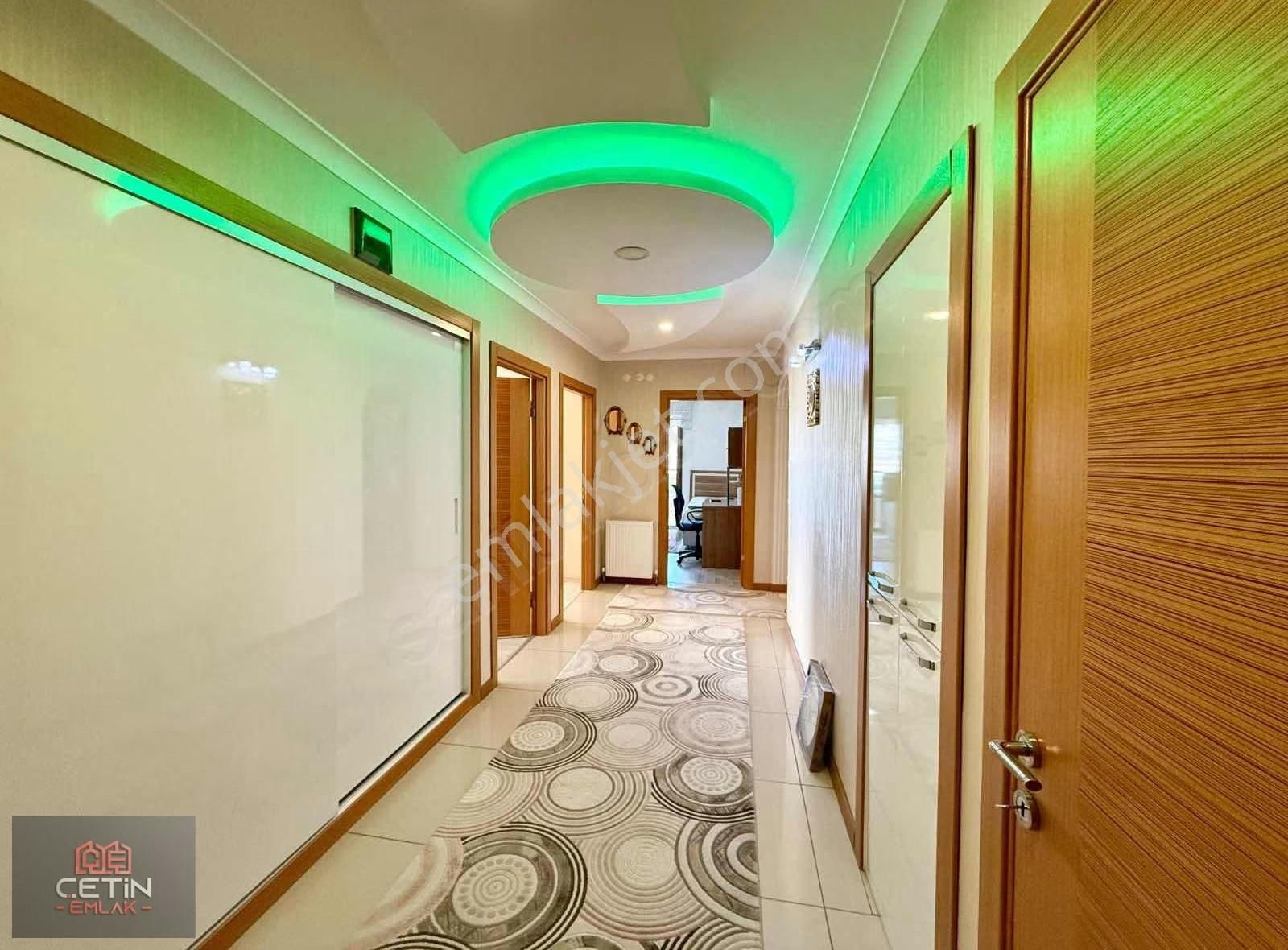 Çetin Emlak'sitede Kapalı Otoparklı 7.kat Güney Cephe 4+1 Daire - Görsel 4