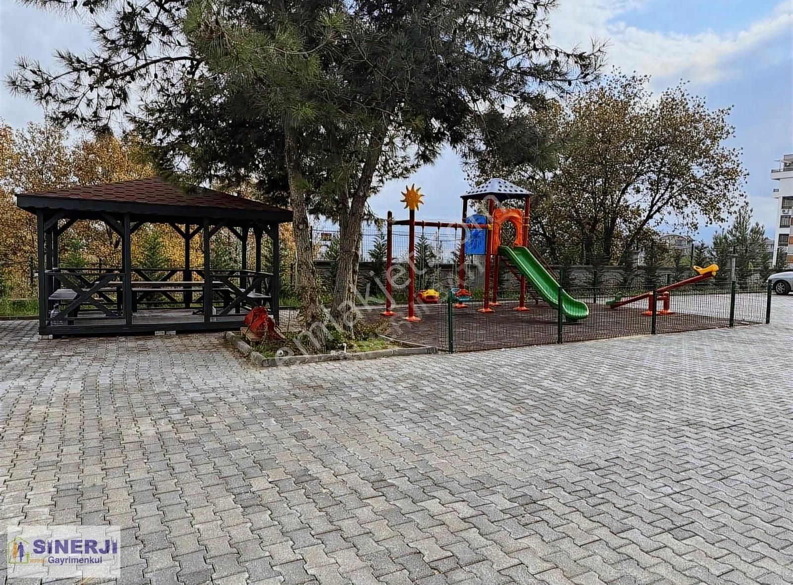 Kayapa Çamlıkta Satılık 3+1 130m2 Ara Kat Manzaralı Daire - Görsel 7