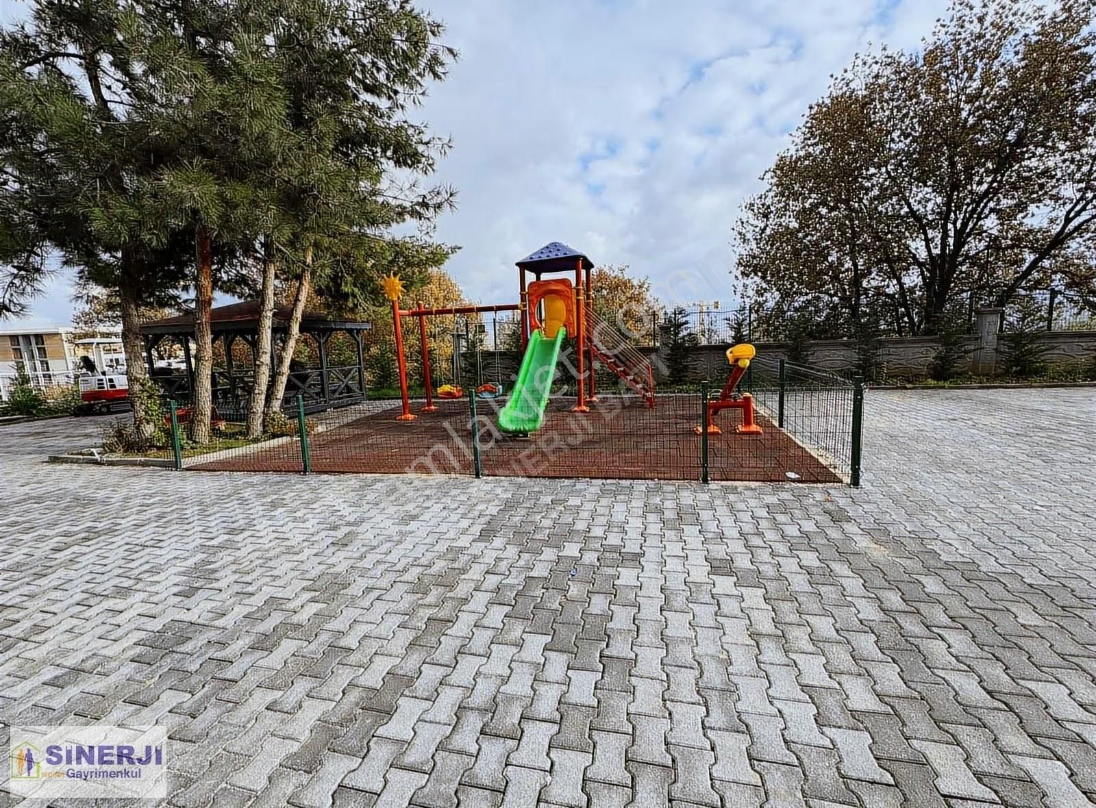 Kayapa Çamlıkta Satılık 3+1 130m2 Ara Kat Manzaralı Daire - Görsel 11