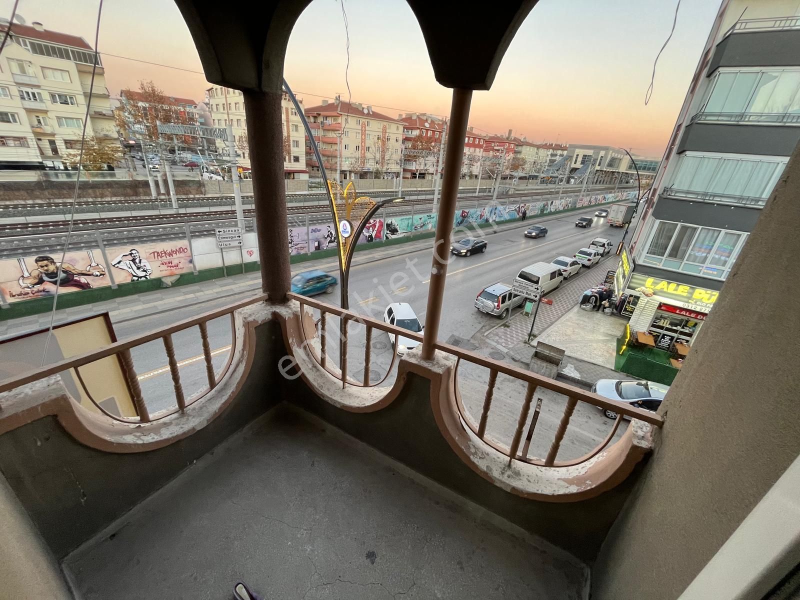 Sincan Mareşal Çakmak Mh De 1+1 Ara Kat Yatırımcılara Özel Harika Konumda Kupon Daire - Görsel 12