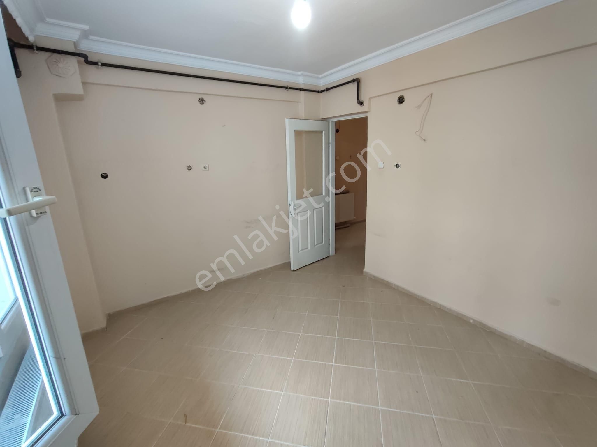 Buca Parisadan Tınaztepe Kampüs Ve Doğ.hast.yakını D.gazlı Ara Kat 2+1 - Görsel 3