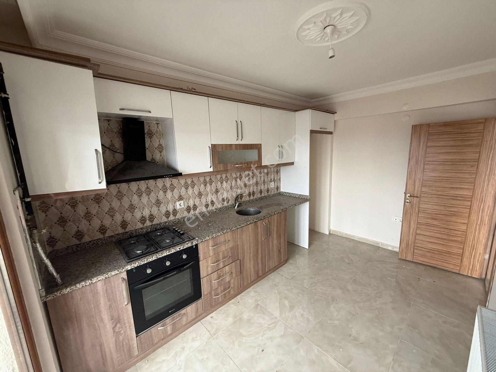 Akyüz Gayrimenkul Den; Velıkoy Mah De Iskanlı,kombılı ,satılık 2+1 Daire - Görsel 16