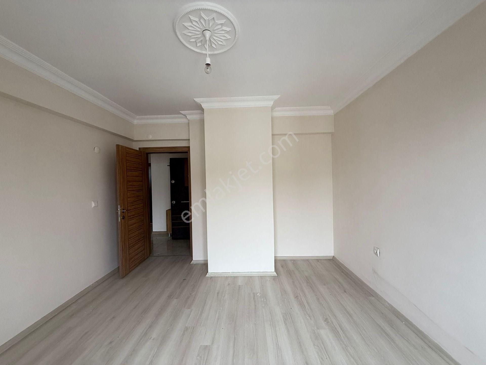 Akyüz Gayrimenkul Den; Velıkoy Mah De Iskanlı,kombılı ,satılık 2+1 Daire - Görsel 4