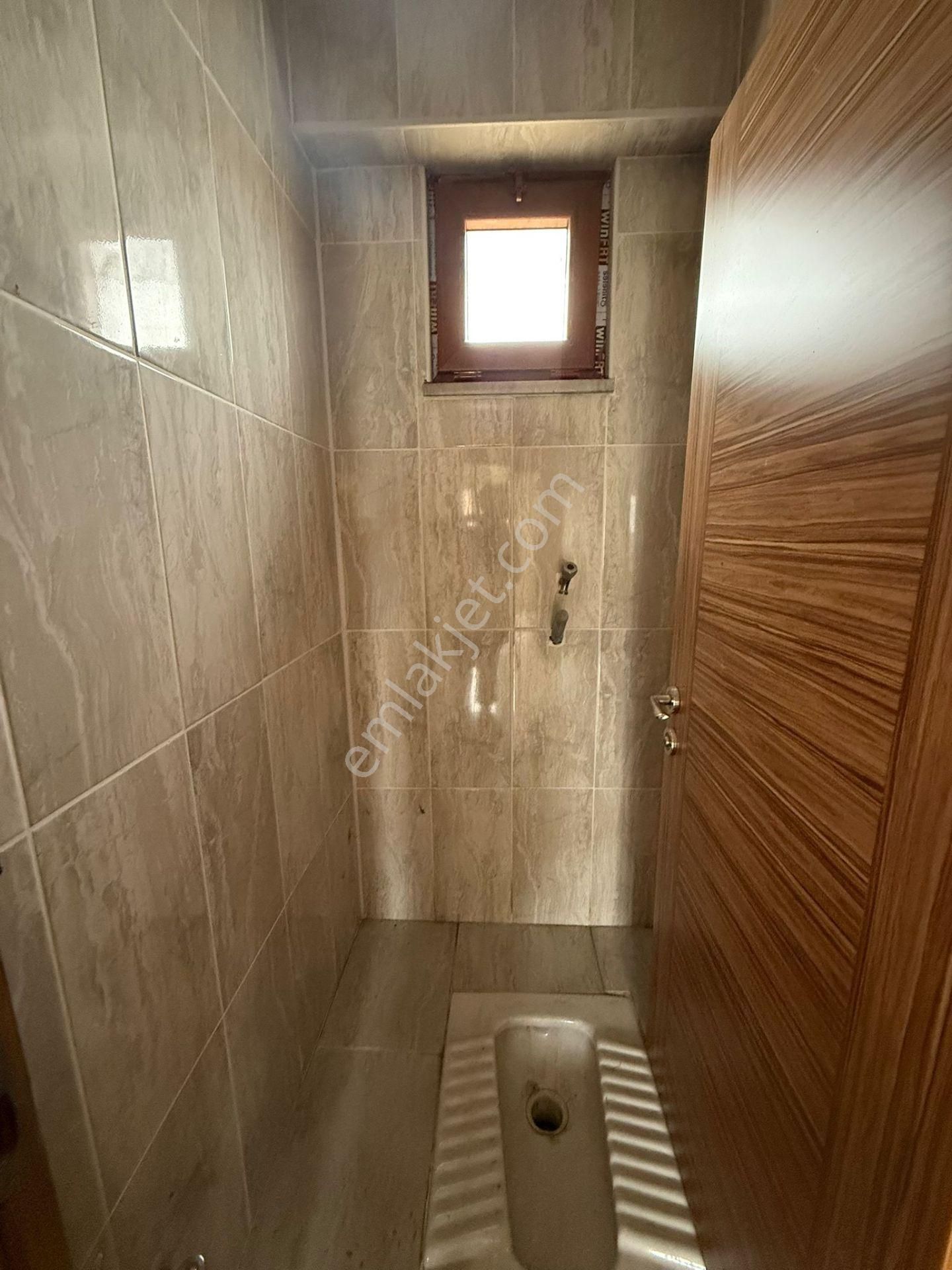 Akyüz Gayrimenkul Den; Velıkoy Mah De Iskanlı,kombılı ,satılık 2+1 Daire - Görsel 14