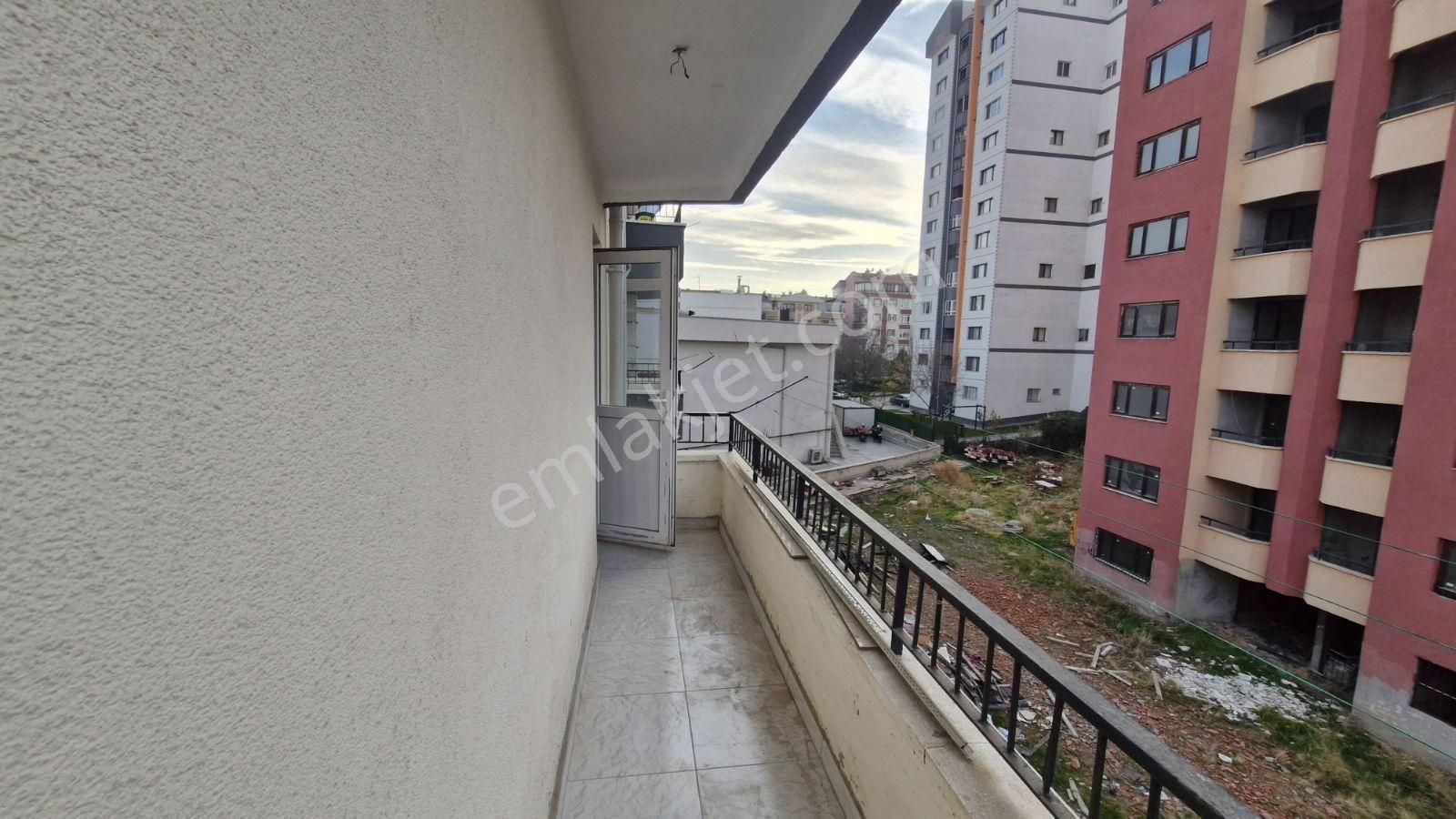 Atakent Mah İkinci Katta Ful Yapılı 3+1 Satılık Daire - Görsel 24