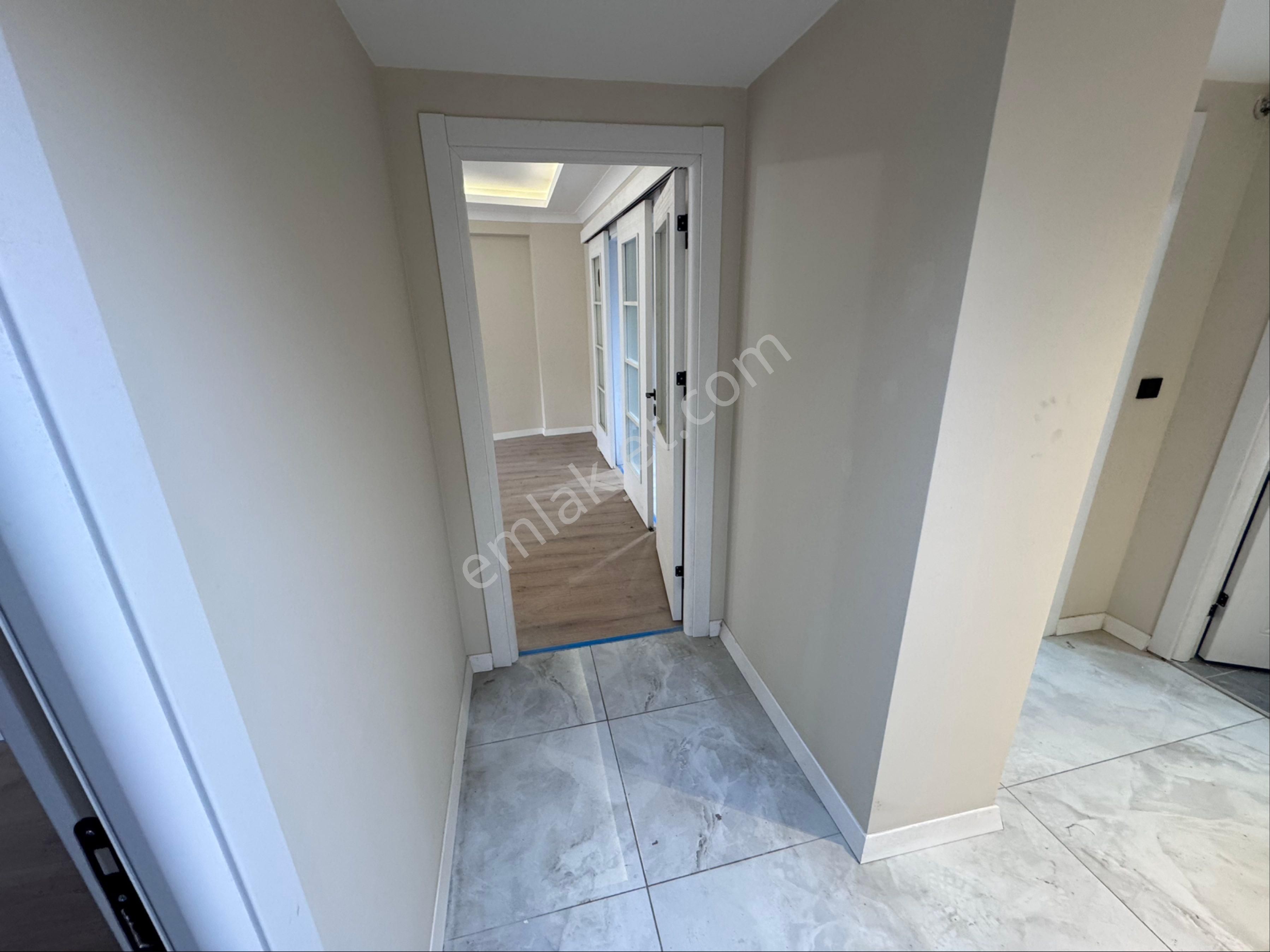 Yahya Kemal'de Ana Cadde Üzeri Site'de 1+1 - Görsel 10