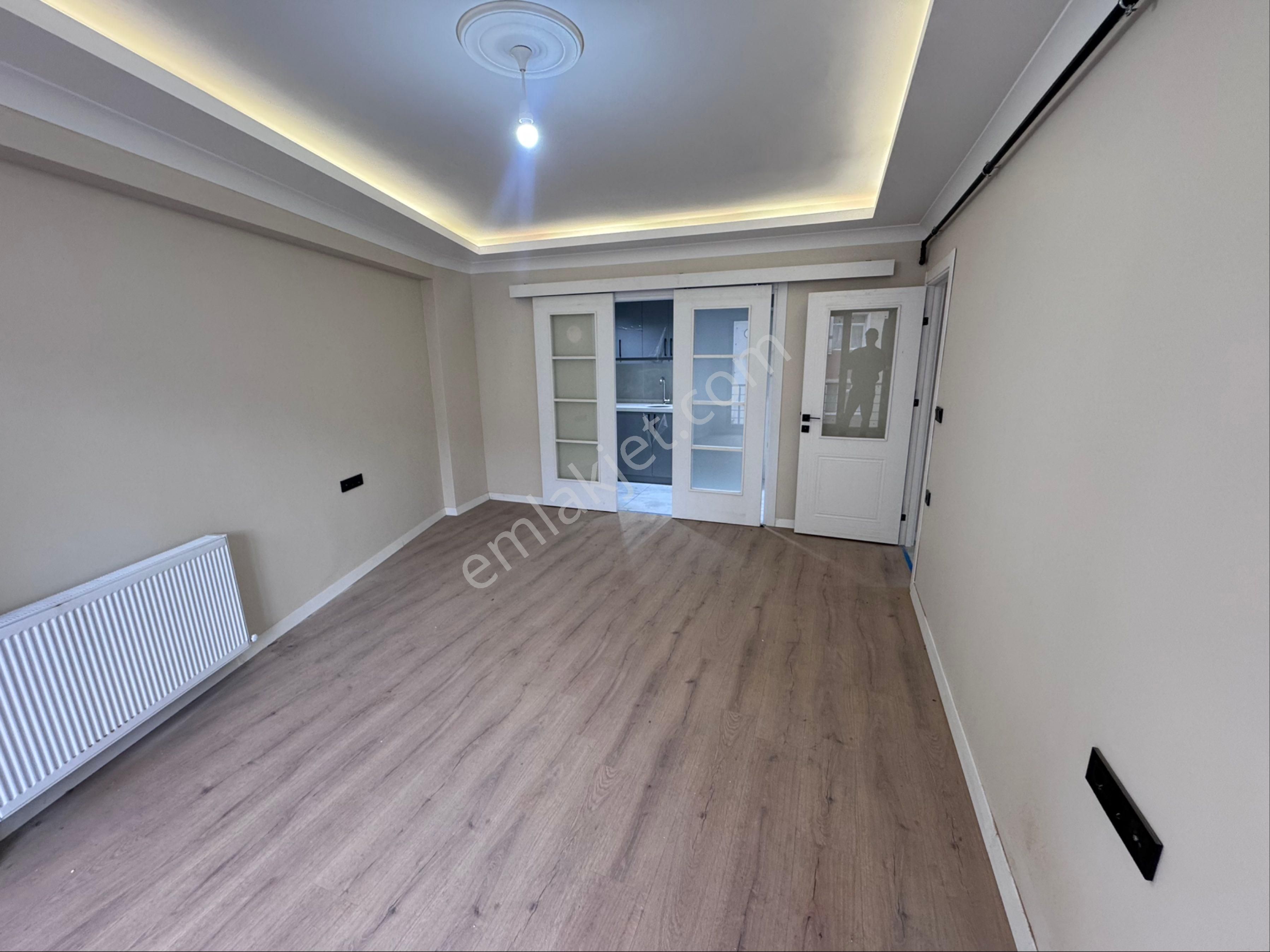 Yahya Kemal'de Ana Cadde Üzeri Site'de 1+1 - Görsel 5