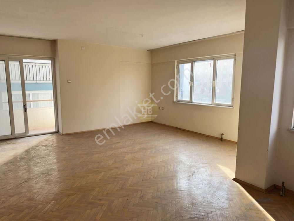 Hb'den 3+1 Satılık Daire, Atatürk Bulvarı Üzeri Ara Kat Asansörlü - Görsel 3