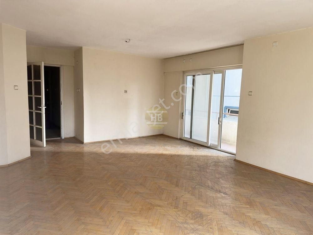 Hb'den 3+1 Satılık Daire, Atatürk Bulvarı Üzeri Ara Kat Asansörlü