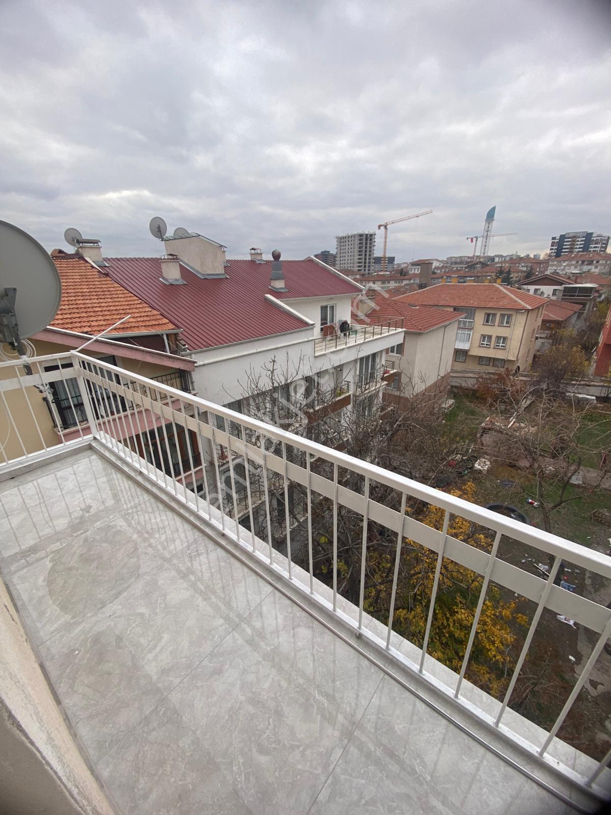 Pınarbaşı Mahallesi'nde Metro Yakını Full Yapılı 3+1 Daire! - Görsel 11