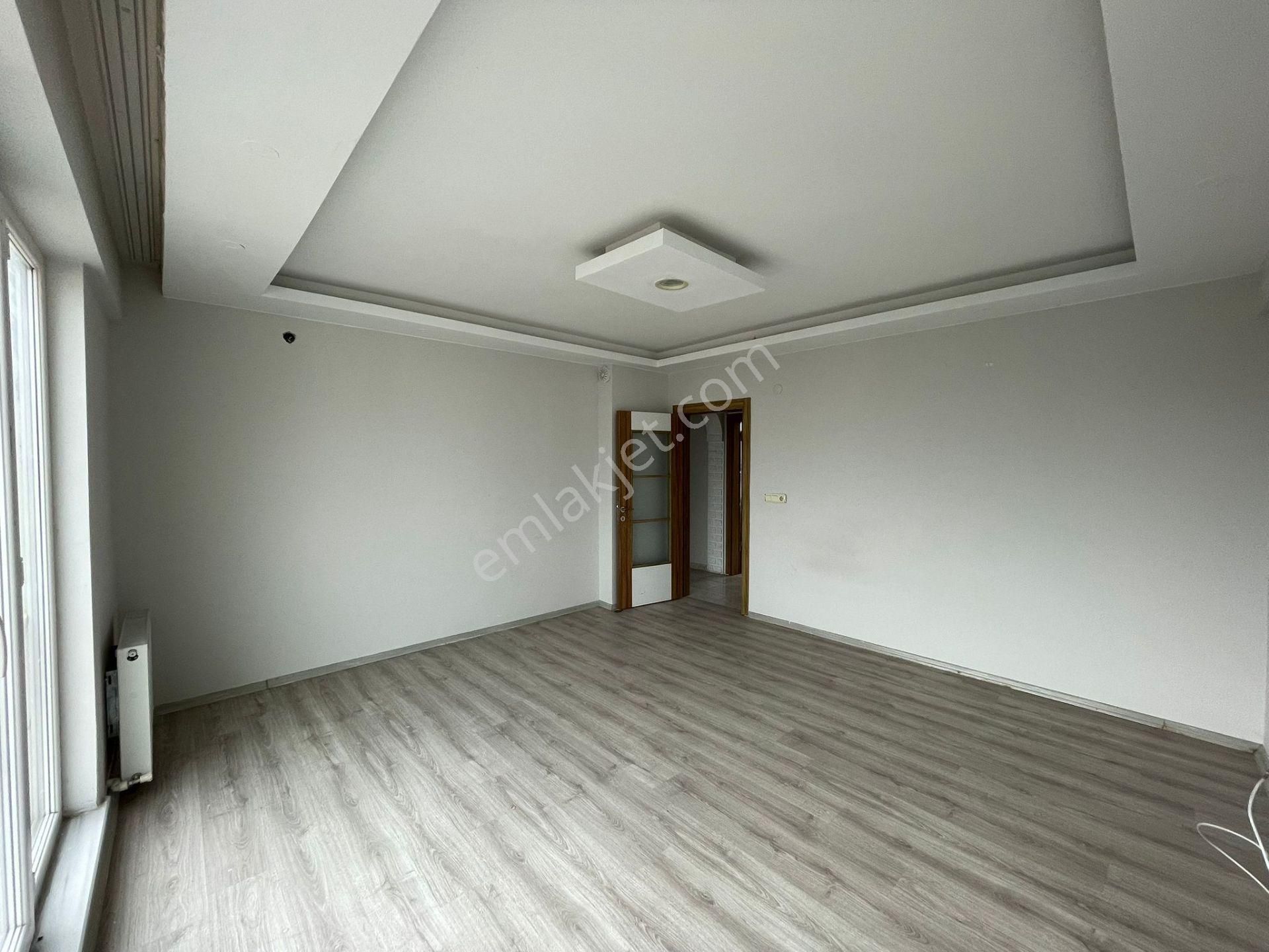 Akyüz Gayrimenkul Den; Merkezı Konumda Iskanlı,kombılı ,satılık 2+1 Daire - Görsel 25