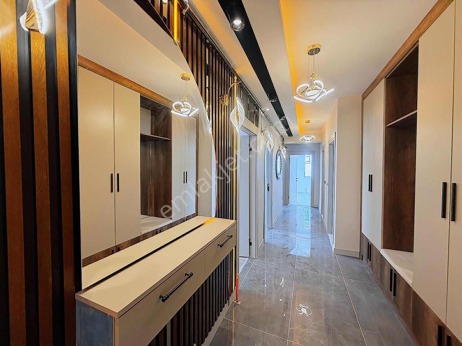 Keçiörende 3+1 Full Yapılı İskanlı Teras Balkonlu Cadde Yanı - Görsel 14