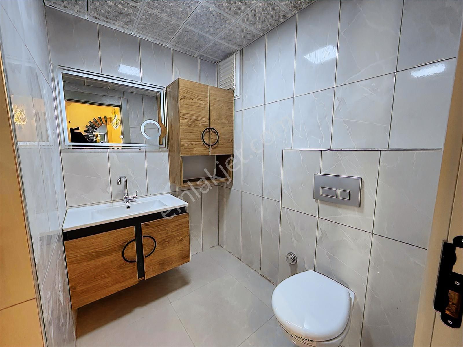 Keçiörende 3+1 Full Yapılı İskanlı Teras Balkonlu Cadde Yanı - Görsel 29