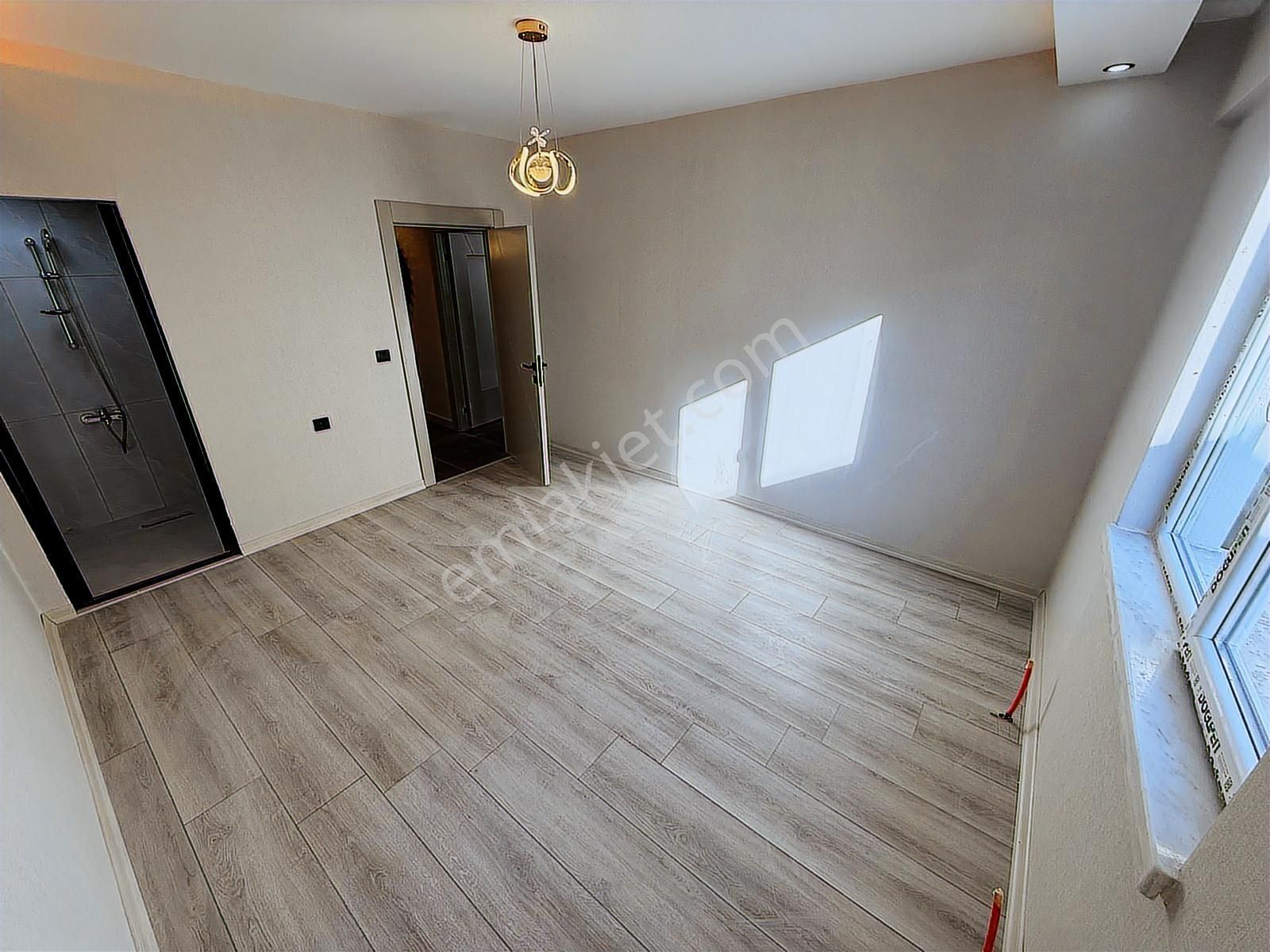 Keçiörende 3+1 Full Yapılı İskanlı Teras Balkonlu Cadde Yanı - Görsel 7