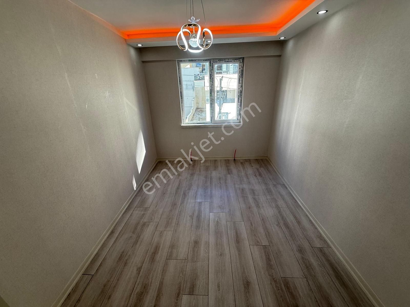 Keçiörende 3+1 Full Yapılı İskanlı Teras Balkonlu Cadde Yanı - Görsel 20