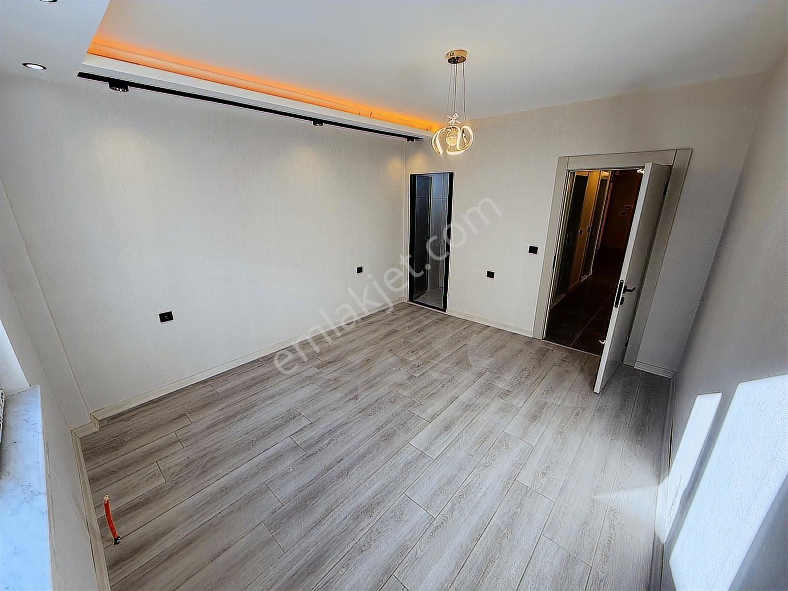 Keçiörende 3+1 Full Yapılı İskanlı Teras Balkonlu Cadde Yanı - Görsel 35