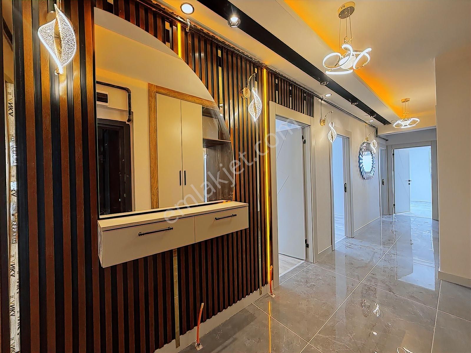 Keçiörende 3+1 Full Yapılı İskanlı Teras Balkonlu Cadde Yanı - Görsel 3