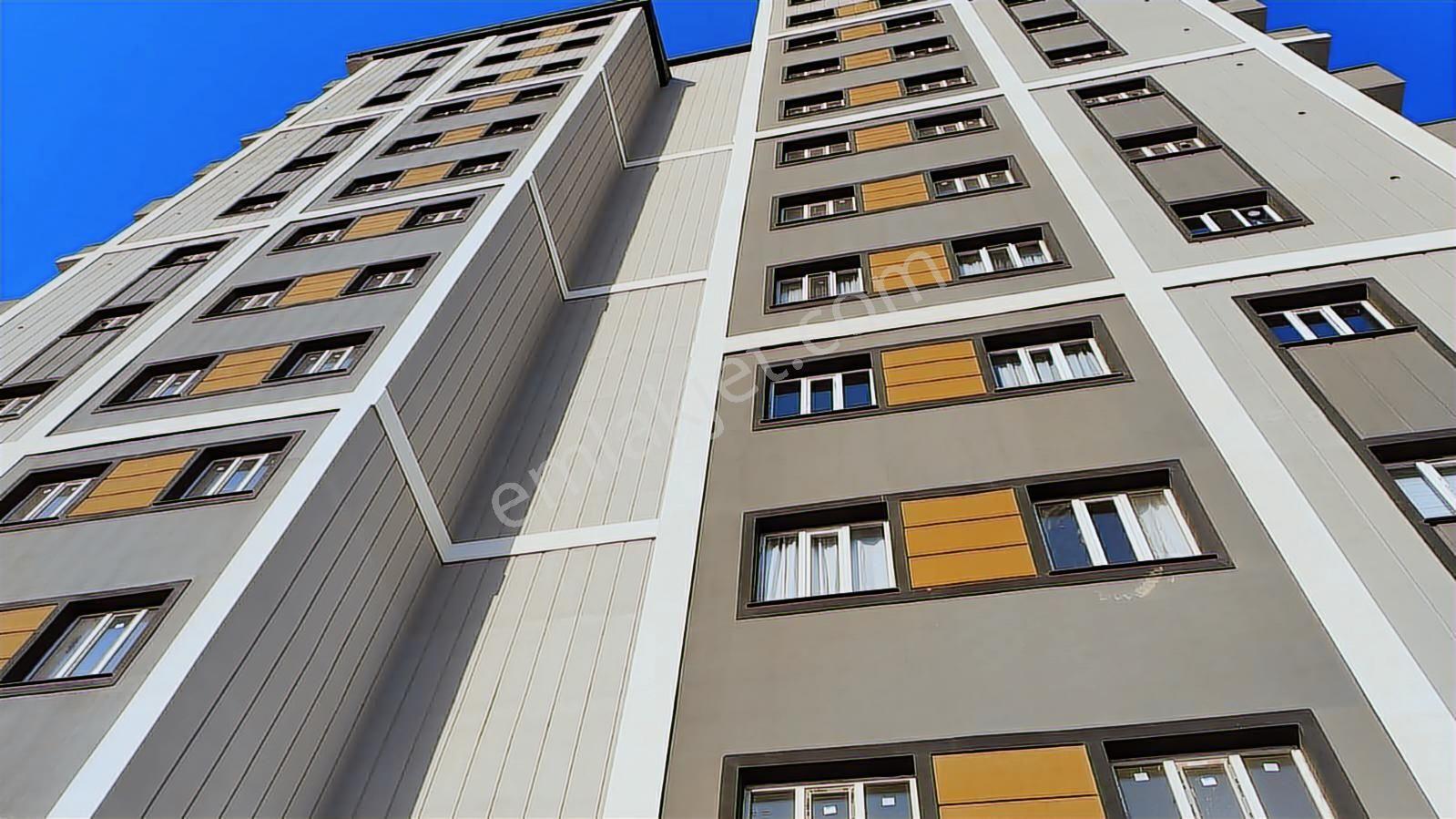 Uyaran 79'dan Eski Hastene Yanında Acil Satılık Sıfır 2+1 Daire