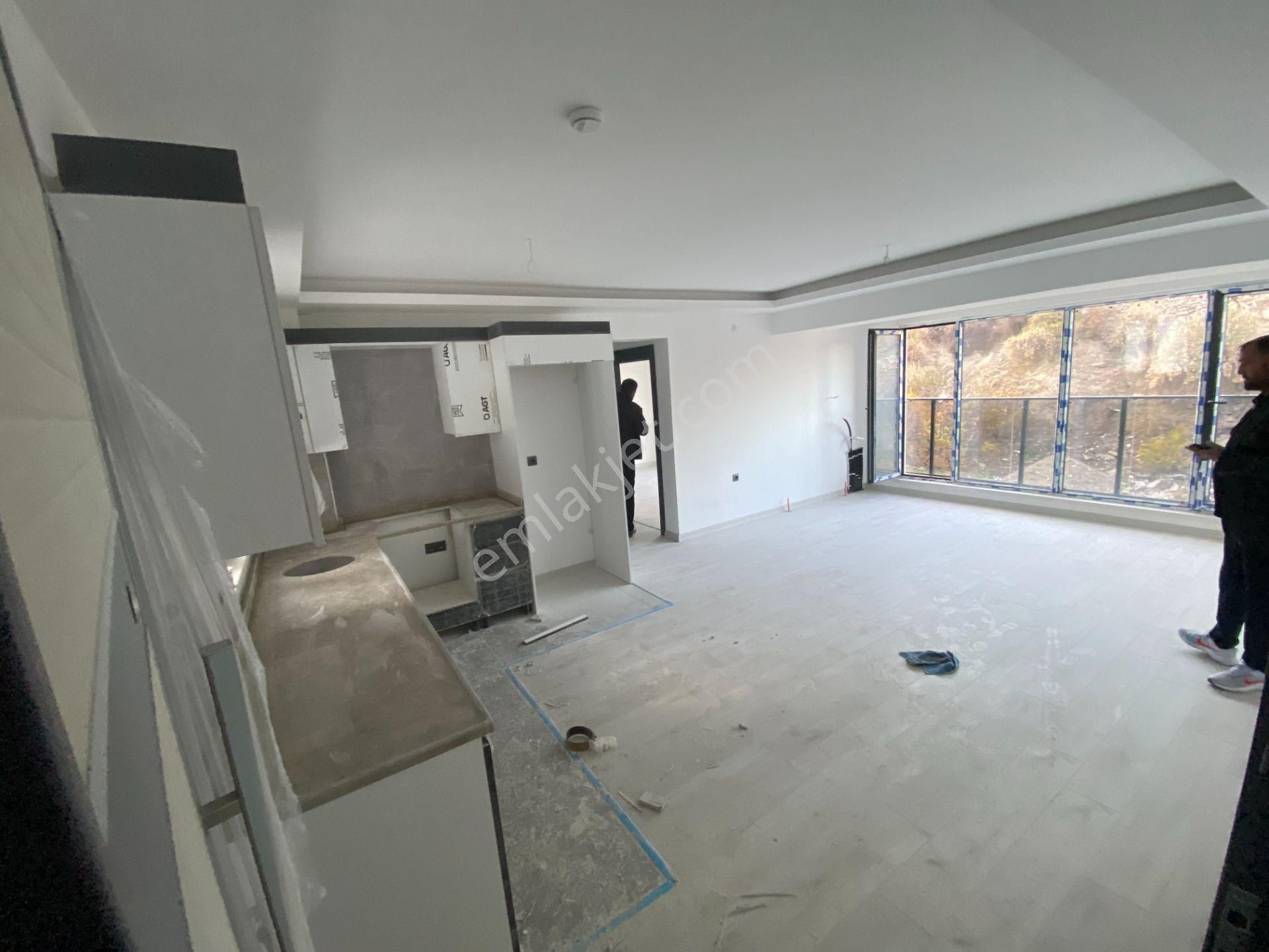 Fahri Korutürk Mahallesinde 2+1 Sıfır Daire