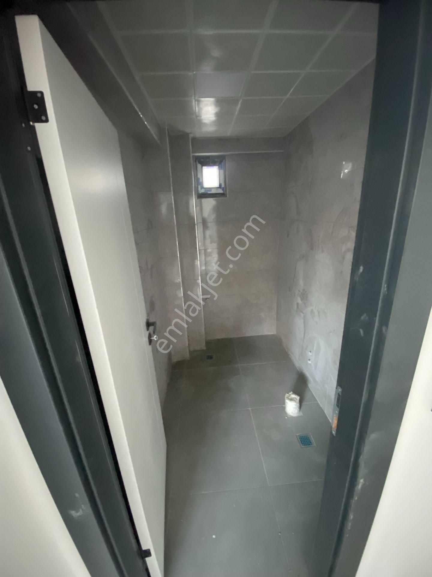 Fahri Korutürk Mahallesinde 2+1 Sıfır Daire - Görsel 12