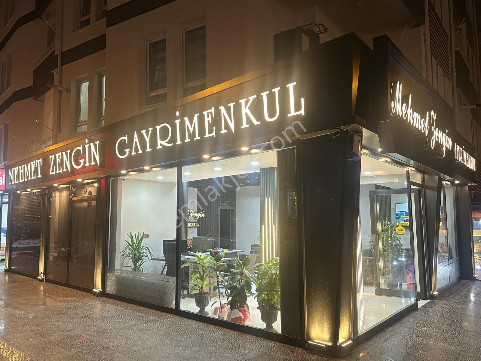 Pursaklar Mehmet Zengin Emlak'tan Asansörlü Sıfır Manzaralı 5.kat 2+1 Ful Yapılı Daire - Görsel 31