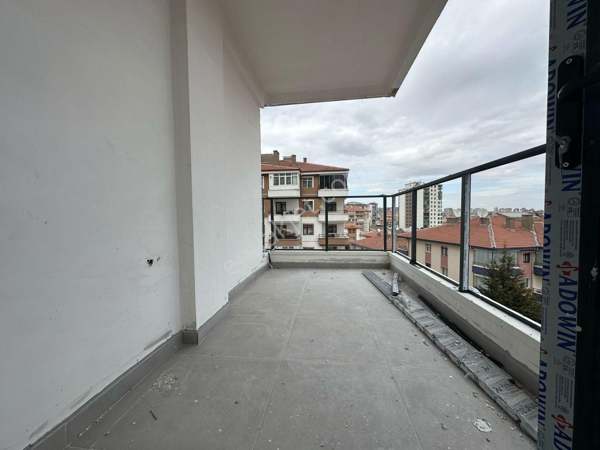 Pursaklar Mehmet Zengin Emlak'tan Asansörlü Sıfır Manzaralı 5.kat 2+1 Ful Yapılı Daire - Görsel 29