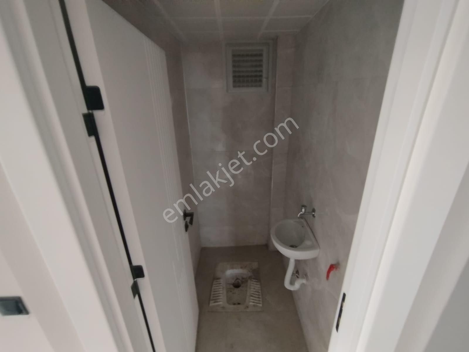 Sincan Mendereste Kat Konumunda Yüksek 2+1 Giriş Dairesi - Görsel 27