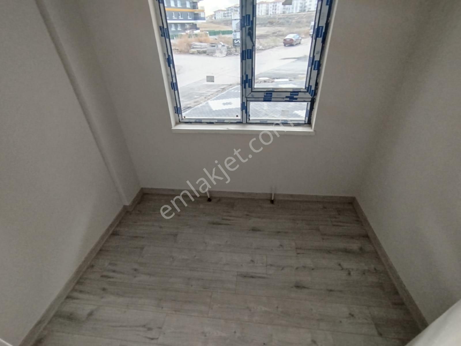 Sincan Mendereste Kat Konumunda Yüksek 2+1 Giriş Dairesi - Görsel 21